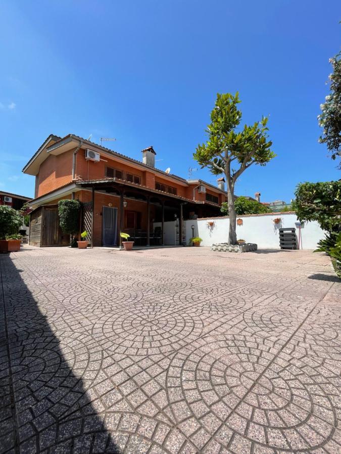 Villa Marina Torvaianica Eksteriør bilde